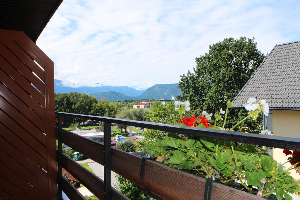 Hofer Pension Villach Buitenkant foto