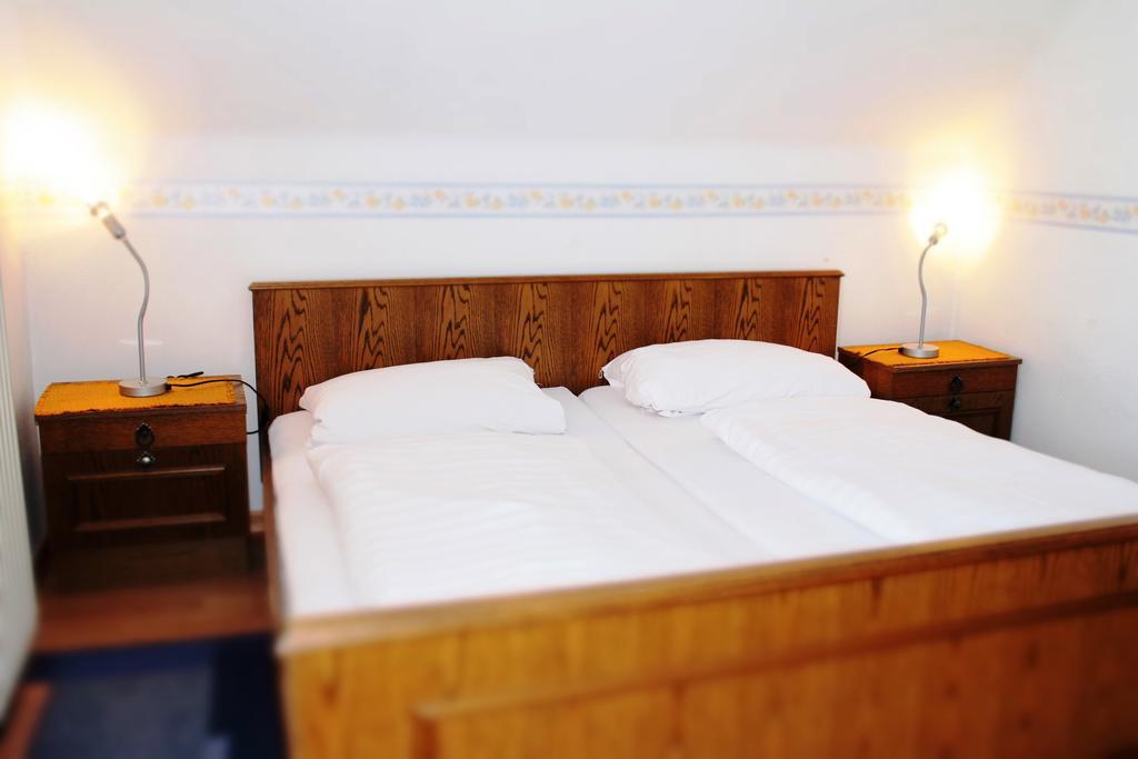 Hofer Pension Villach Buitenkant foto