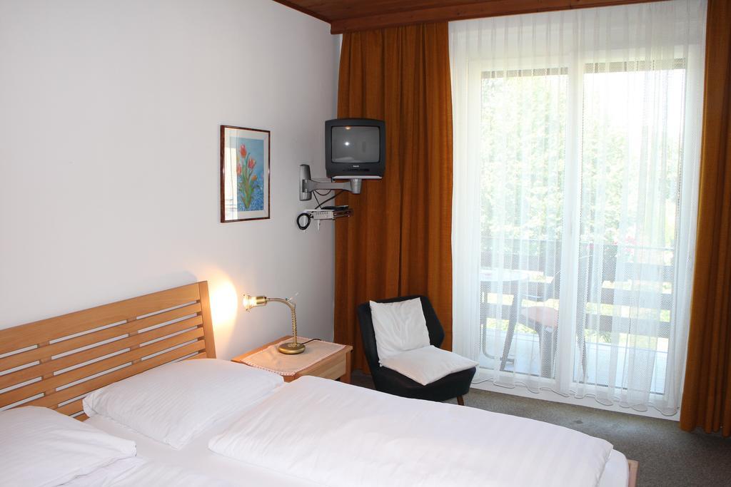 Hofer Pension Villach Buitenkant foto
