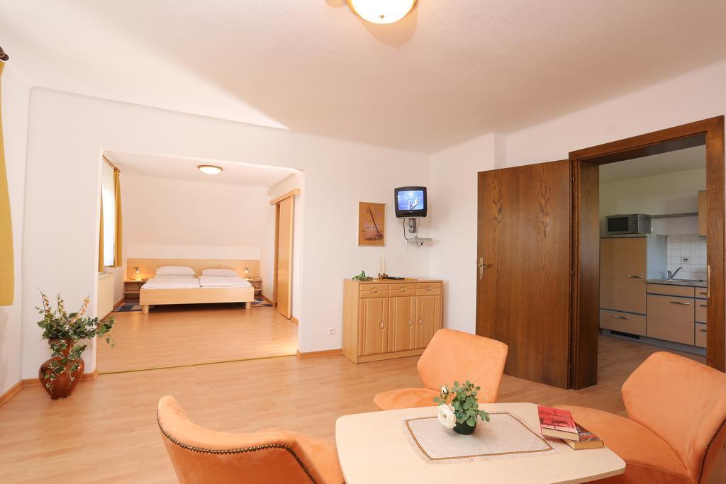 Hofer Pension Villach Kamer foto